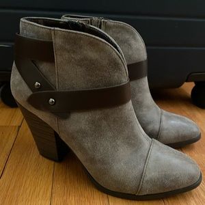 Booties size: 5-1/2